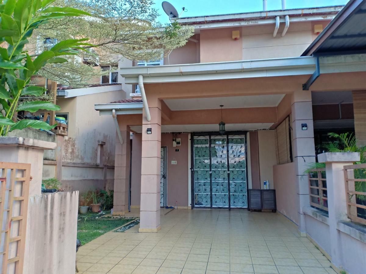 Muslim Dinaim Homestay Tanjong Malim Luaran gambar