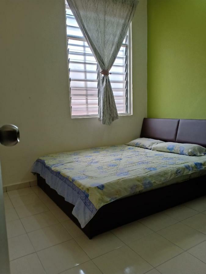 Muslim Dinaim Homestay Tanjong Malim Luaran gambar