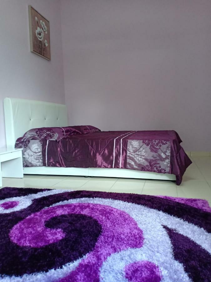 Muslim Dinaim Homestay Tanjong Malim Luaran gambar