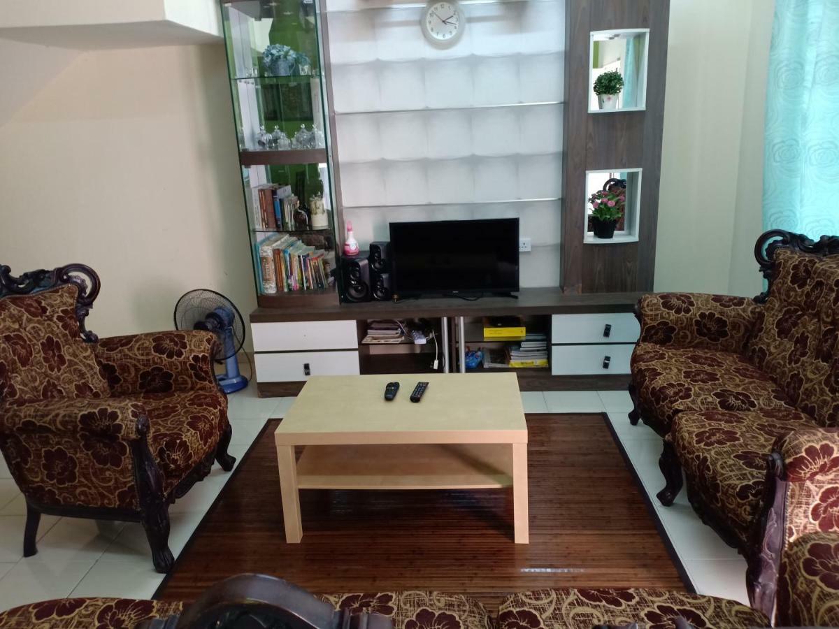 Muslim Dinaim Homestay Tanjong Malim Luaran gambar